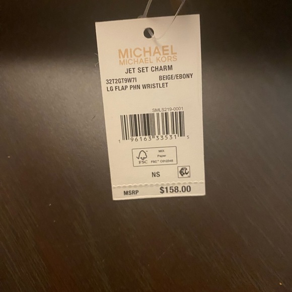 AUTHENTIC LG FLAp phn wristlet MK WALLET org $158 - Picture 8 of 10